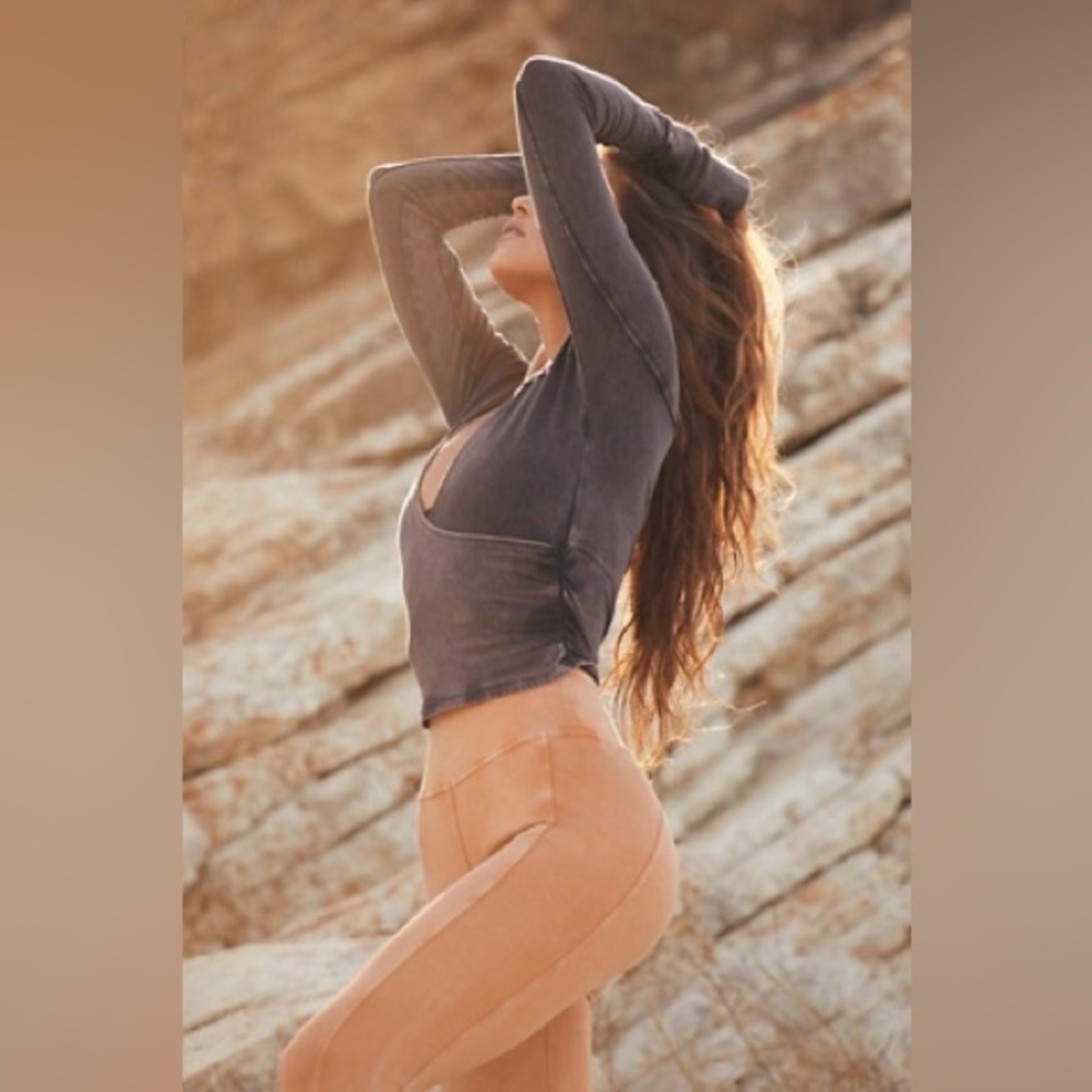 Free People FP Movement Hot Shot Wrap Layer